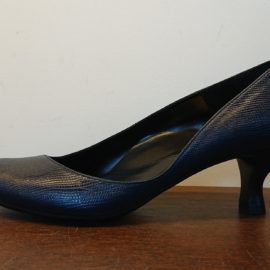 新作オリジナルラインパンプス！！